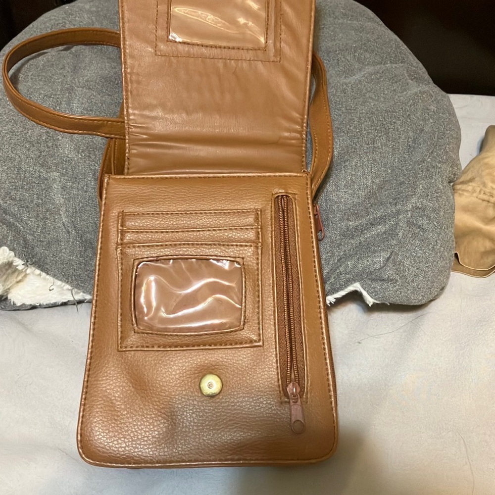 Purse - Picture 2 of 4